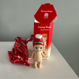 Sonny Angel Snack Series Ketchup
Opened but never used or displayed